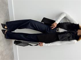 Kadın Kürk Detaylı Kaşe Siyah Yelek 