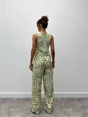 Kadın Modern Desenli Yeşil Bluz Pantolon Takım