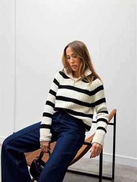 Kadın Ola Fermuarlı Dik Yaka Çizgili Triko Kazak