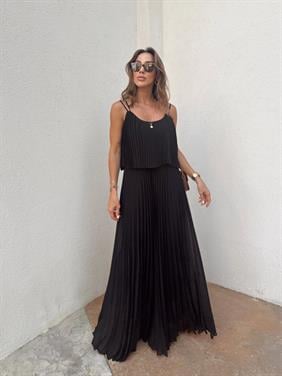 Kadın Pliseli Şifon Siyah Elbise