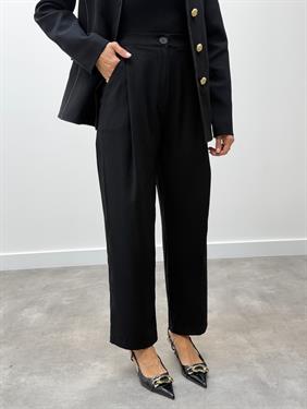 Kadın Premium Piliseli Düğmeli Siyah Pantolon