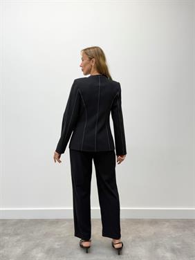 Kadın Premium Piliseli Düğmeli Siyah Pantolon