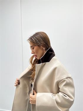 Kadın Tone Krem Düğmeli Premium Kaşe Kaban