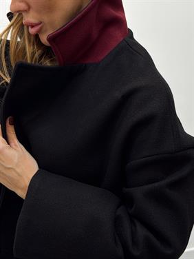 Kadın Tone Siyah Düğmeli Premium Kaşe Kaban