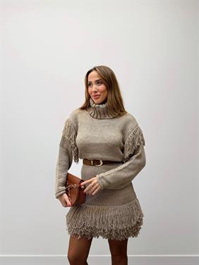 Kadın Tone Uzun Kollu Püsküllü Triko Kazak Elbise