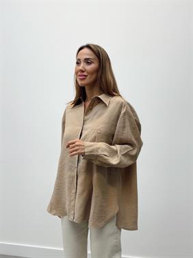 Kadın Yırtmaçlı Oversize Bej Gömlek 