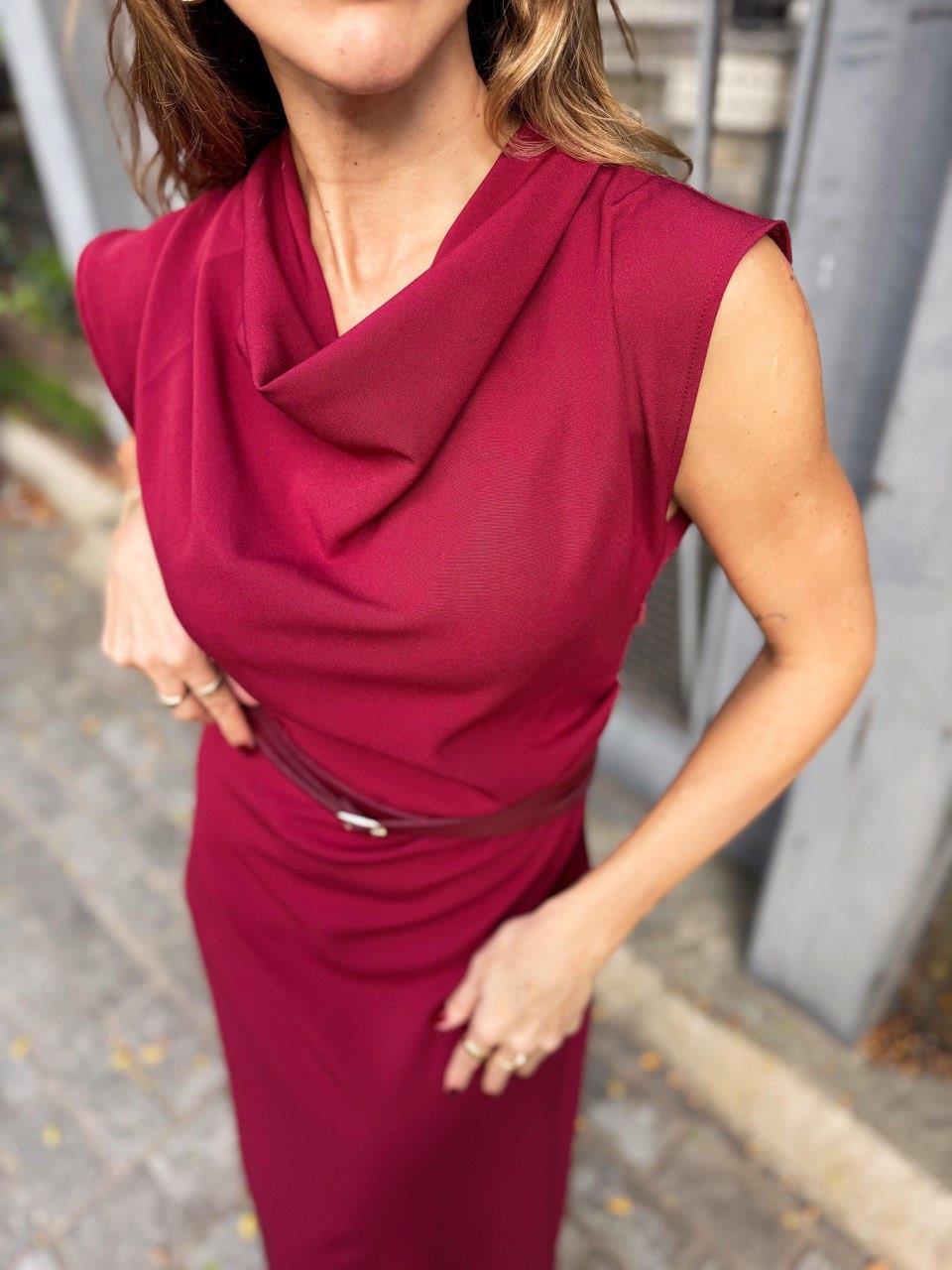 Kadın Drape Yaka Kemerli Bordo Uzun Elbise · 5
