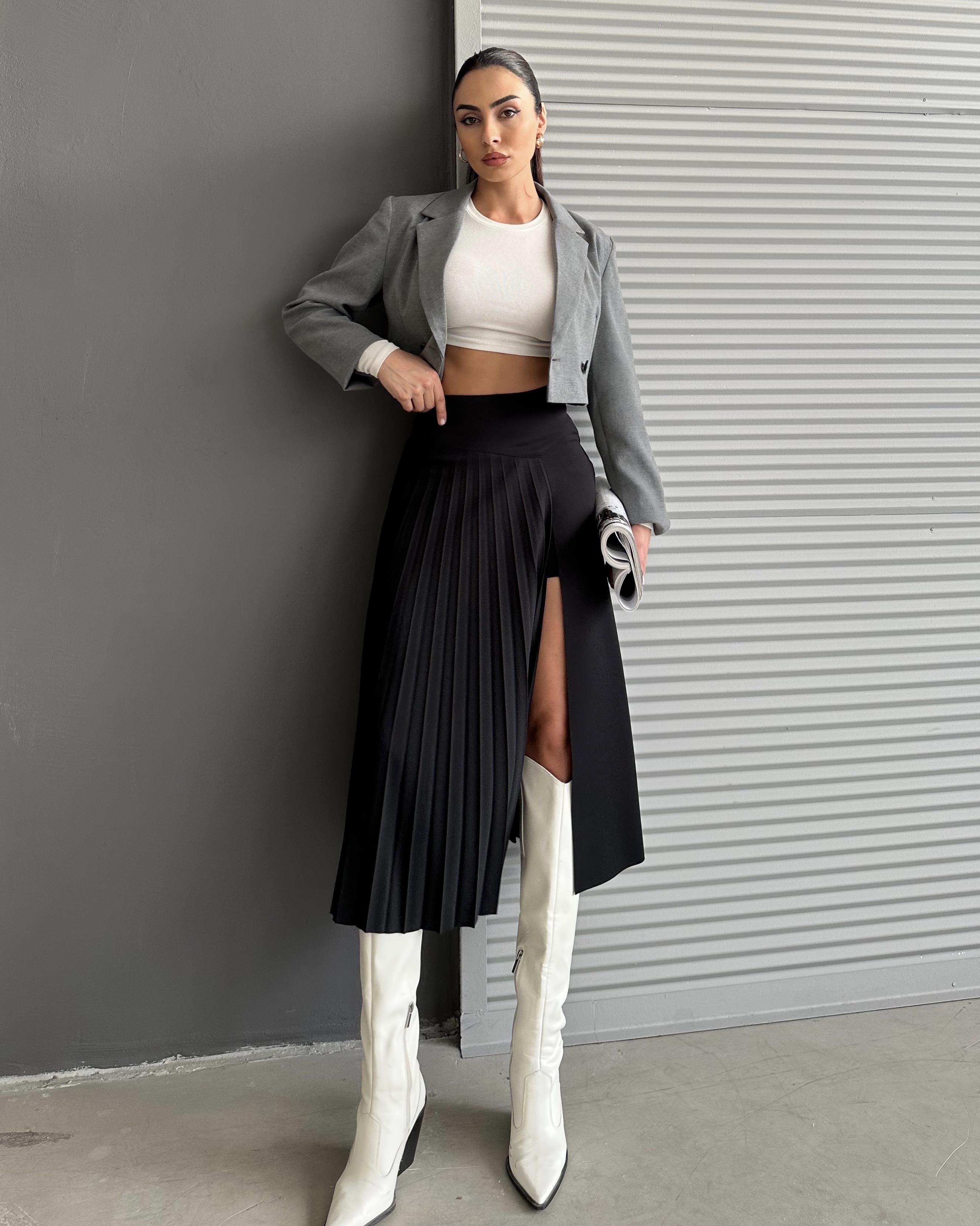 Yalangoch eshaklar uyda it uslubi Uy qurgan iblislar porno video