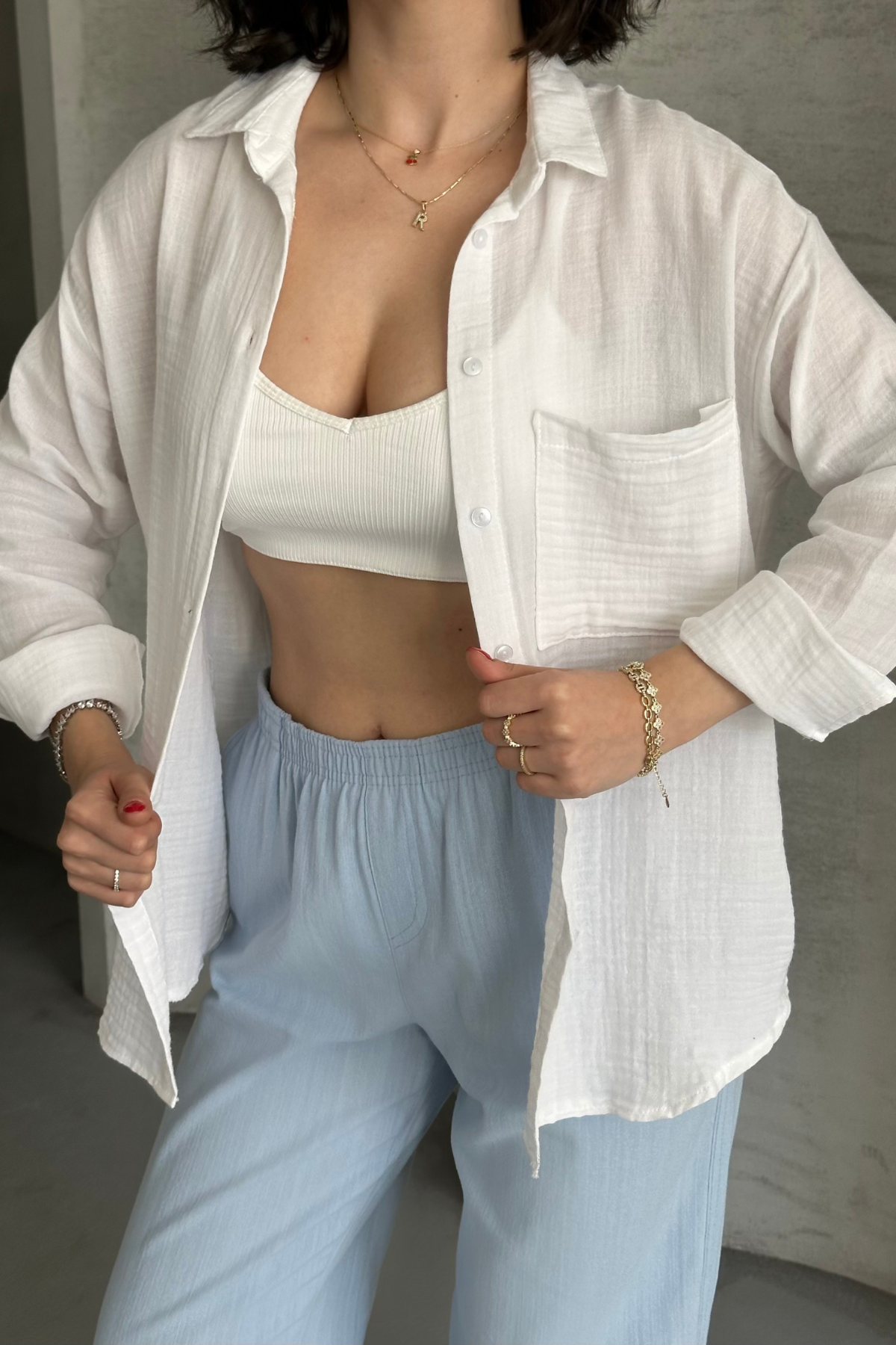 Kadın Beyaz Müslin Kumaş Oversize Gömlek