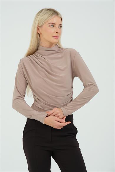 BÜZGÜ DETAYLI DİK YAKA SANDY BLUZ BEJ
