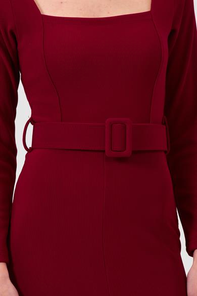 Kadın Bordo Kare Yaka Kemer Detaylı Yırtmaçlı Kalem Elbise