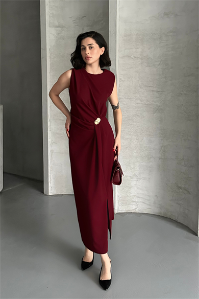 Kadın Bordo Taş Detaylı Yırtmaçlı Şık Midi Elbise