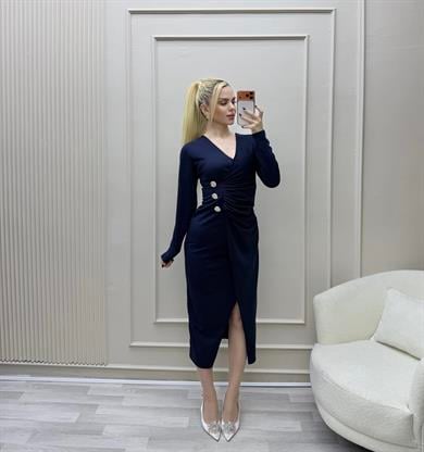 KADIN V LARCİVERT YAKA DRAPELİ YIRTMAÇLI DÜĞME DETAYLI UZUN KOLLU MİDİ BOY ŞIK ABİYE DAVET ELBİSESİ