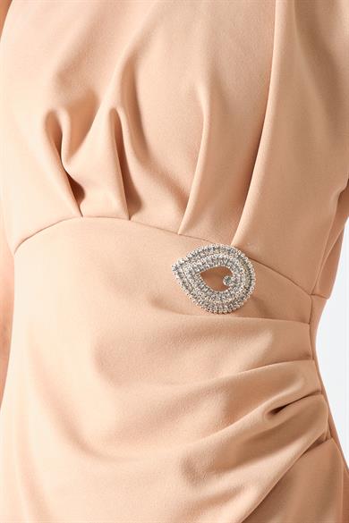  Kadın Vizon Drape Detaylı Vatkalı Broş Detaylı Elbise