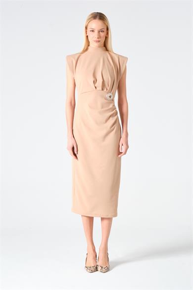  Kadın Vizon Drape Detaylı Vatkalı Broş Detaylı Elbise