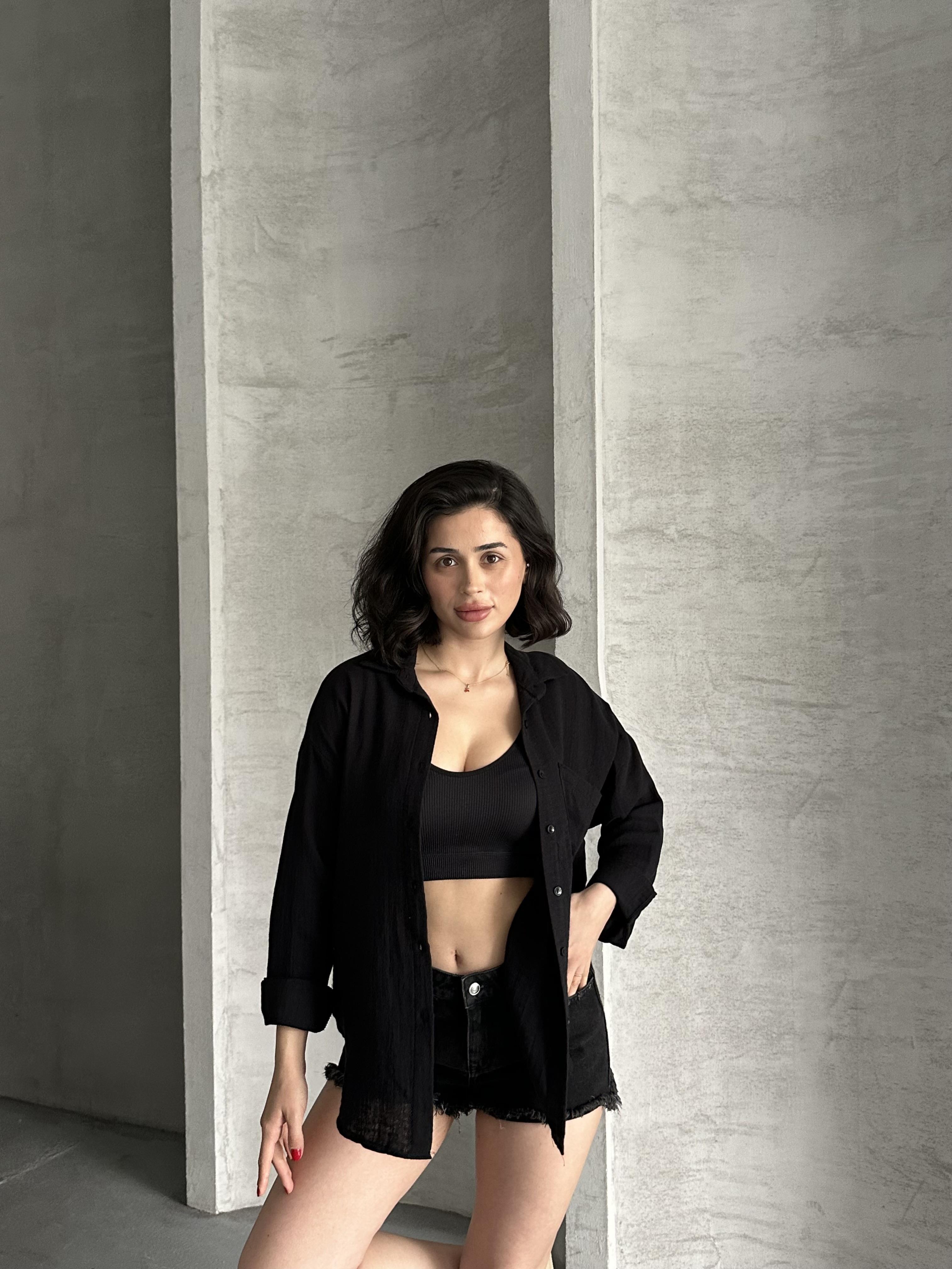 Kadın Siyah Müslin Kumaş Oversize Gömlek
