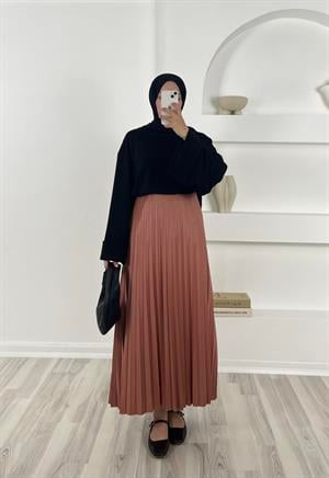 2241-deri görünümlü bel kısmı lastikli piliseli etek-pudra 