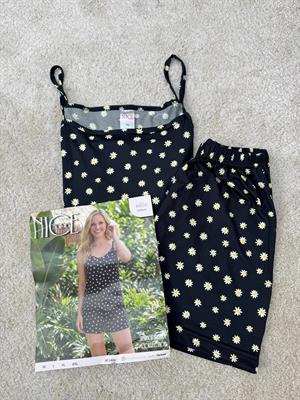 ç6605-milan kumaş papatyalı şortlu pijama takımı-siyah