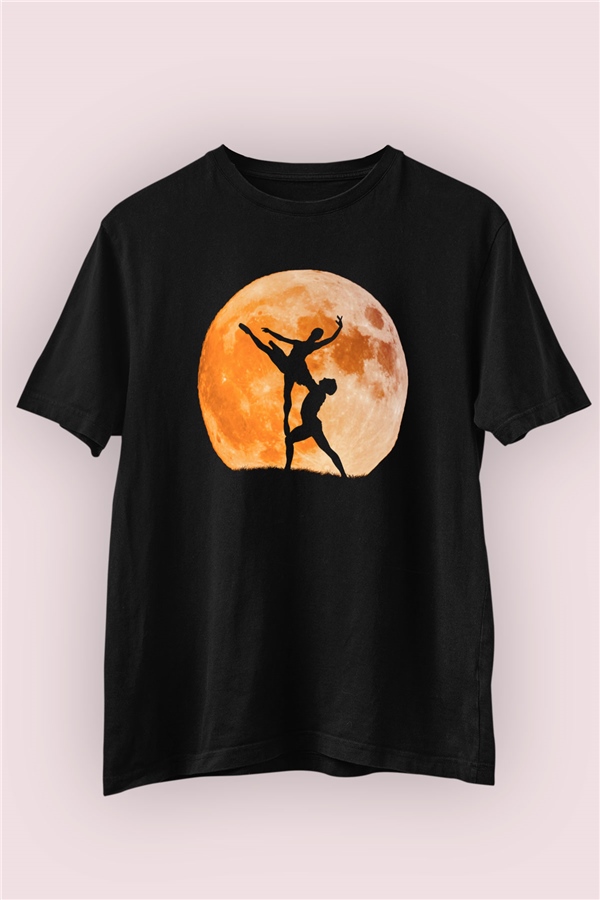 Ay Işığında Dans Temalı Baskılı Siyah Tshirt