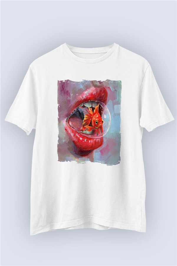 Unisex Kırmızı Japon Balığı İsimli Baskılı Tişört