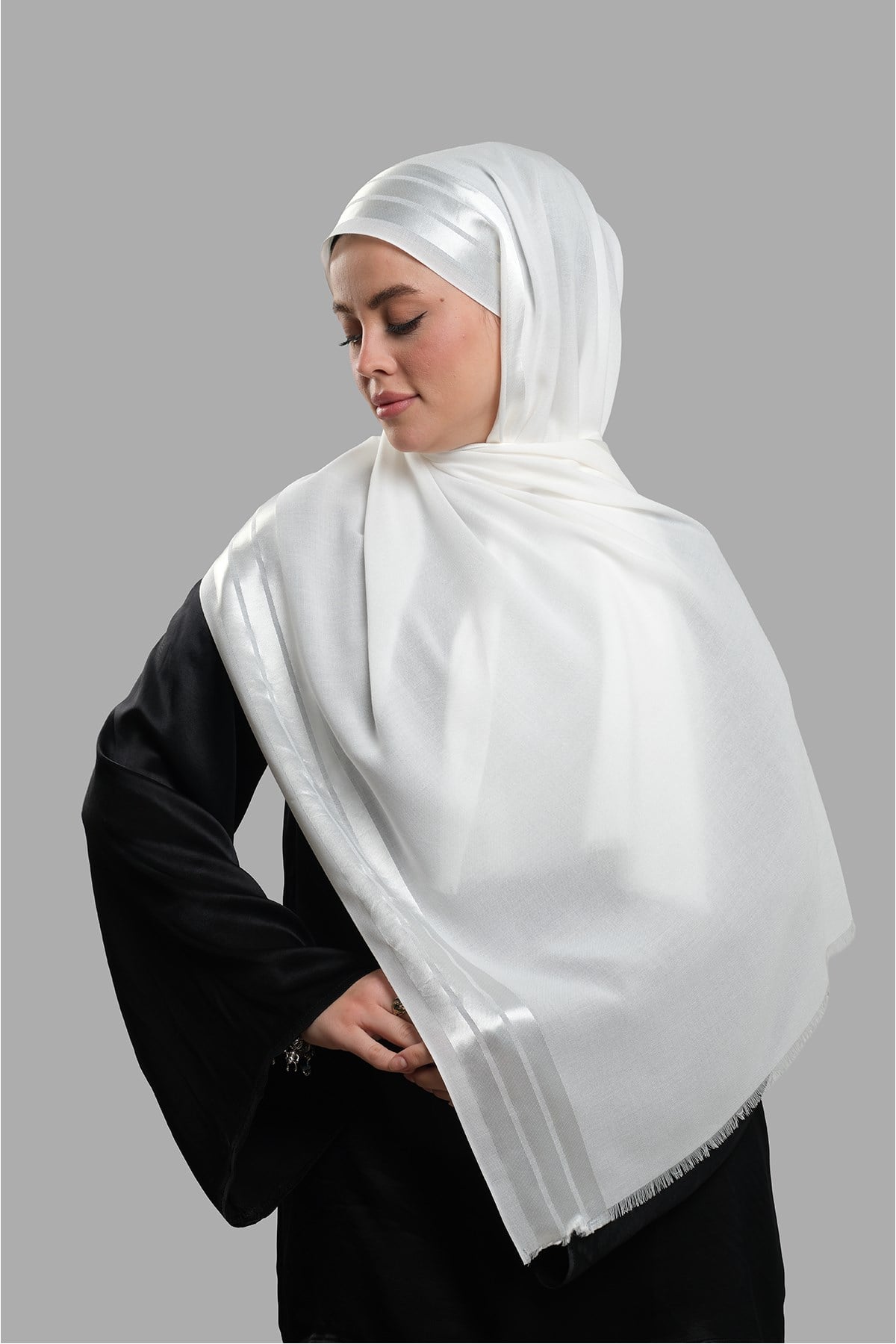 Beyaz Şerit Çizgili Şal Viskon Kumaş Bursa Dolama - Hürrem Bone 202109_42
