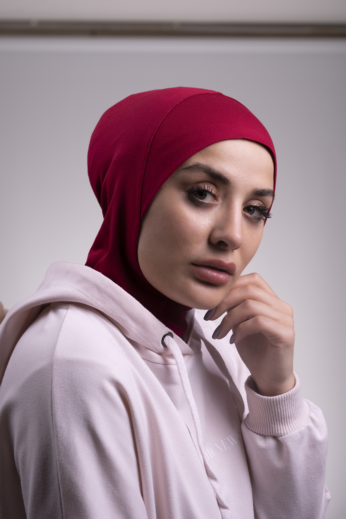 Bordo Pratik Hazır Geçmeli Bone Viskon Kumaş Hijab Spor - Hürrem 2106