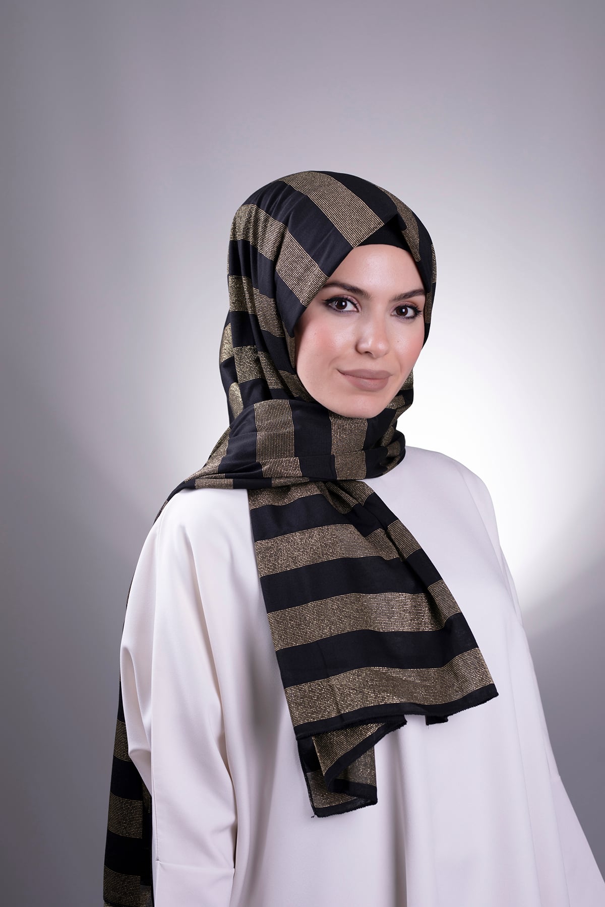 Gold Düz Klasik Şal Viskon Kumaş Simli Şeritli - Hürrem 202100