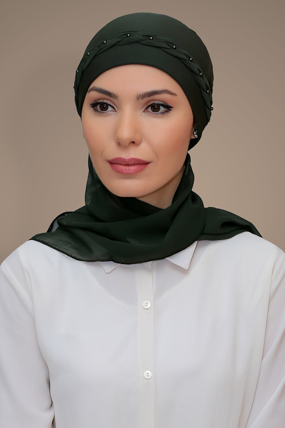 Haki Pratik Hazır Geçmeli Tesettür Bone Sandy Kumaş Örgülü Güllü - Şifon Atkılı - Hürrem 1203A