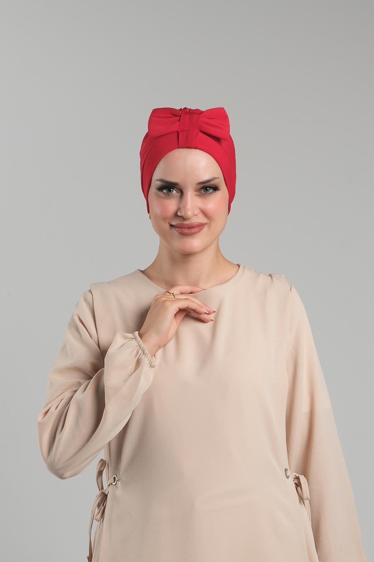 Kırmızı Pratik Hazır Geçmeli Fiyonklu Bone Sandy Çift Taraflı Çapraz - Hürrem Bone 3007B_31