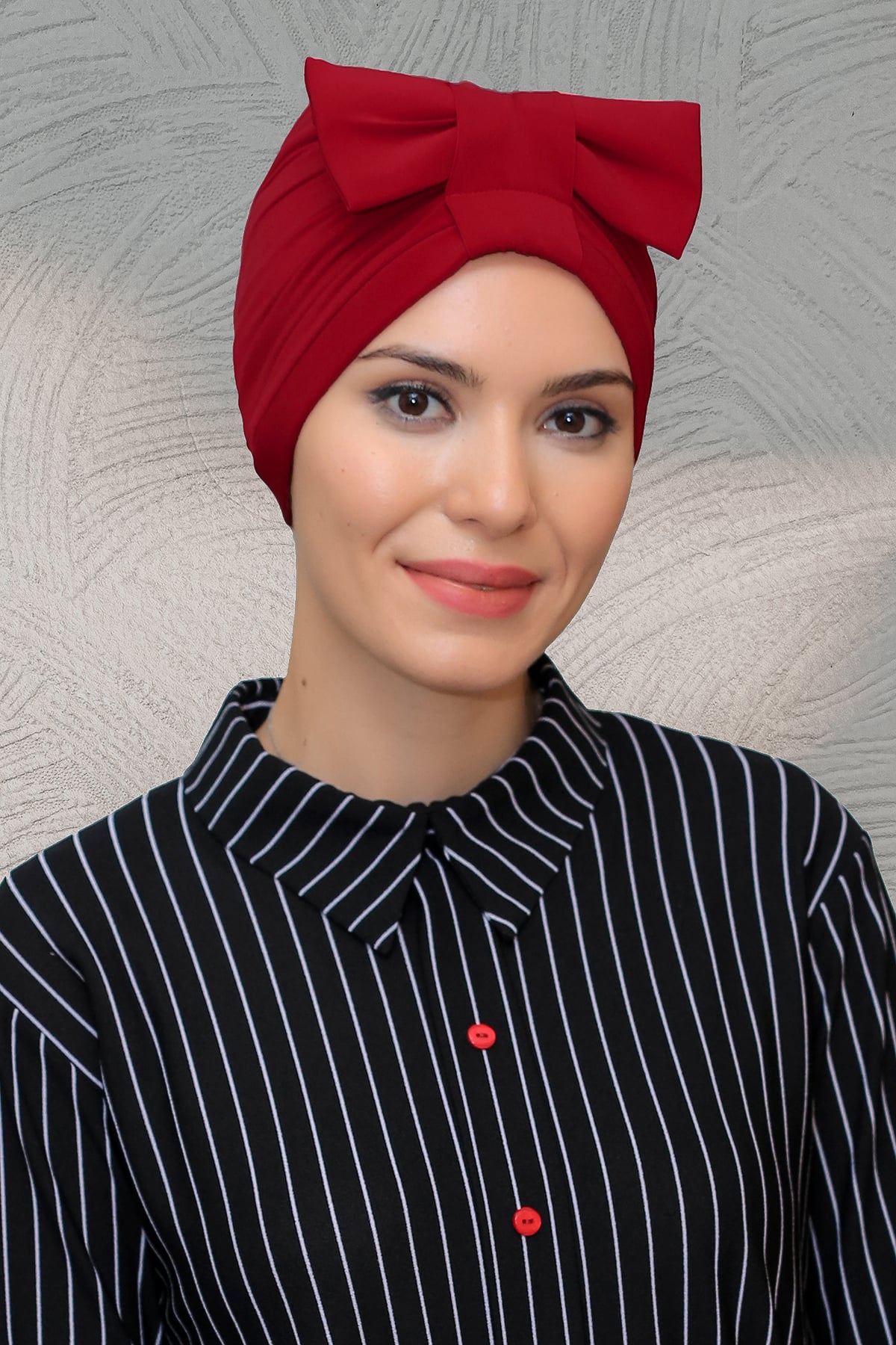 Kırmızı Pratik Hazır Geçmeli Tesettür Bone Sandy Kumaş Fiyonklu Büzgülü - Hürrem 7010
