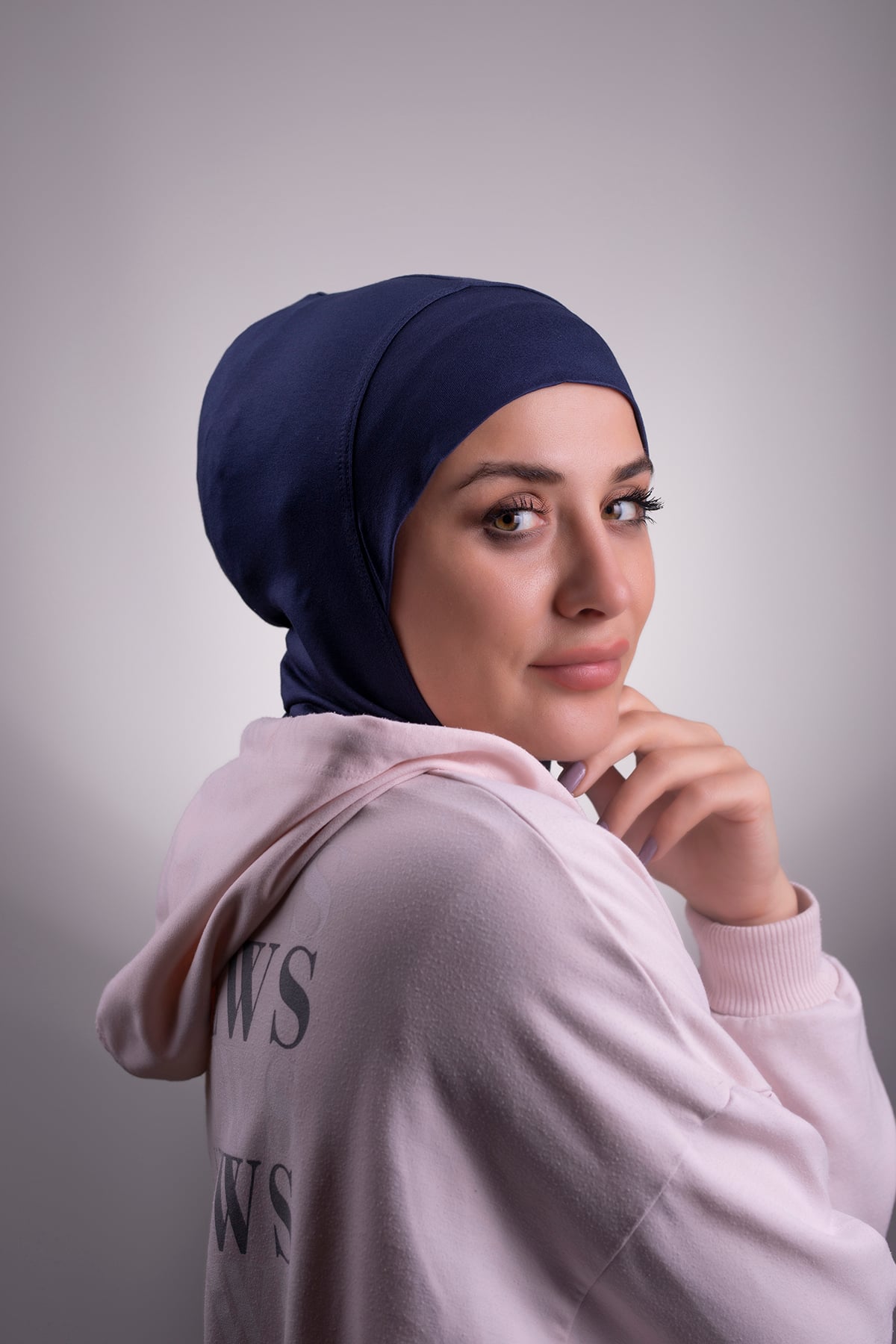 Lacivert Pratik Hazır Geçmeli Bone Viskon Kumaş Hijab Spor - Hürrem 2106
