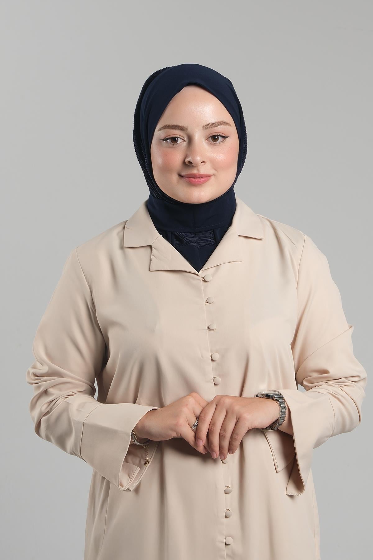 Lacivert Pratik Hazır Geçmeli Tesettür Eşarp Sandy Arkadan Çıtçıtlı Piliseli Hijab - Hürrem Bone 2406_02