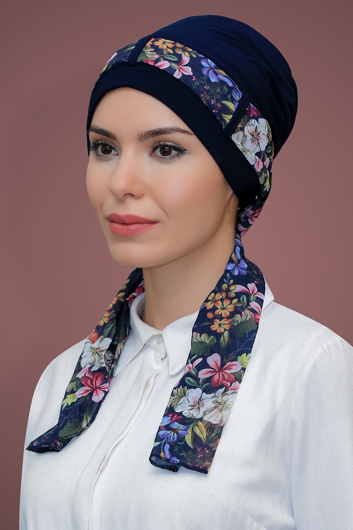 Lacivert Pratik Hazır Geçmeli Tesettür Bone Sandy Kumaş Desenli Şifon Kemerli - Hürrem 1205D