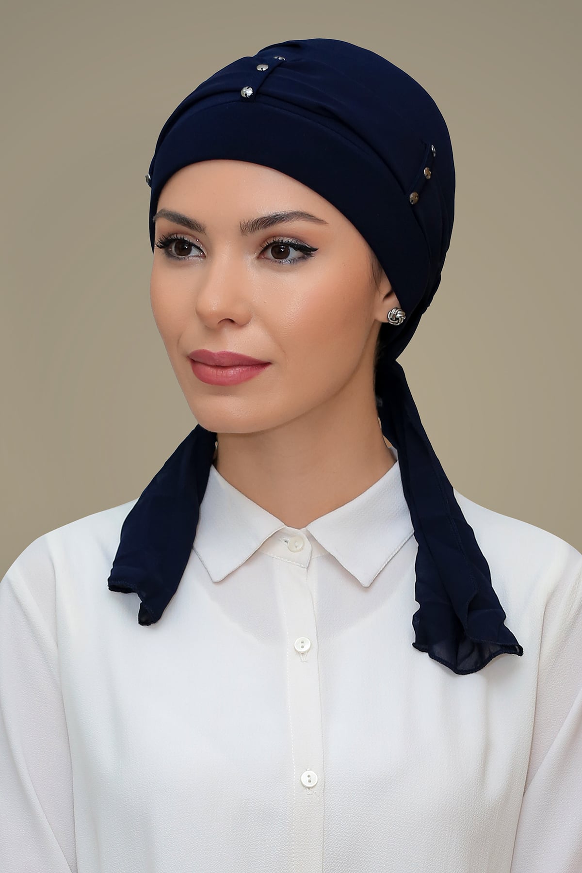 Lacivert Pratik Hazır Geçmeli Tesettür Bone Sandy Kumaş Kemerli Taşlı - Hürrem 1205