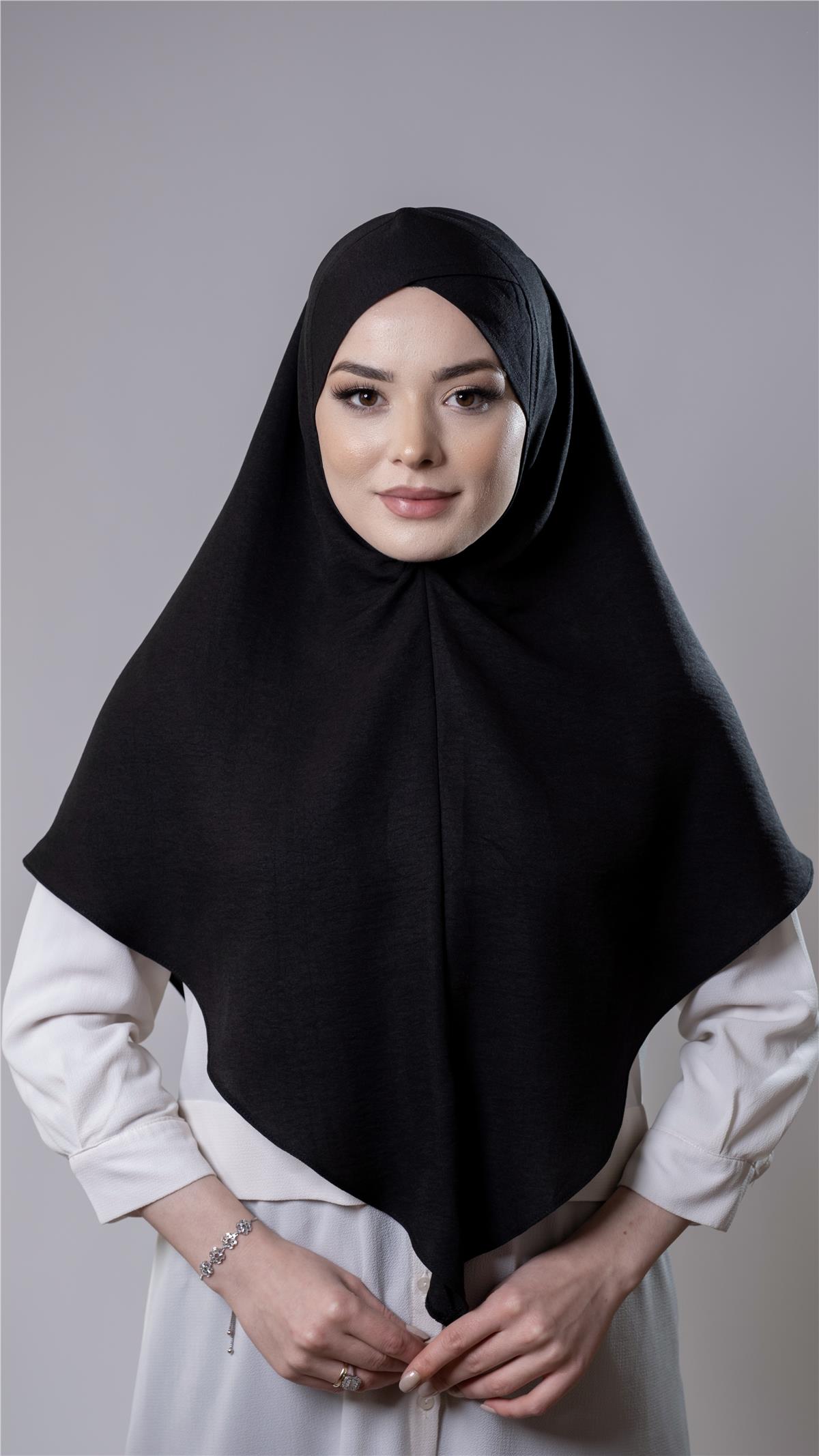 Siyah Pratik Hazır Geçmeli Tesettür Eşarp Pamuk Caz Kumaş Tek Katlı Çapraz Hijab - Hürrem Bone 2305_01