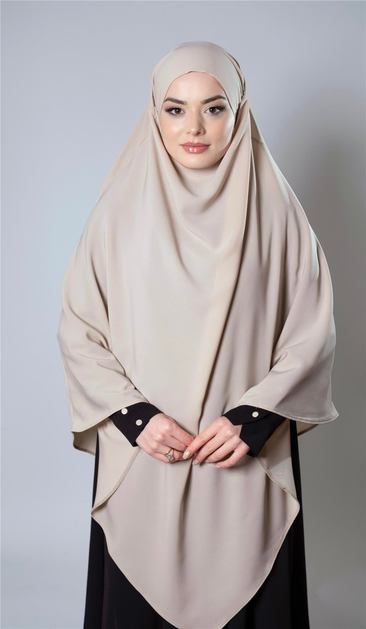 Bej Pratik Hazır Geçmeli Tesettür Eşarp Medine İpeği Kumaş Arkadan Bağlamalı Sufle Hijab - Hürrem Bone 2301_12