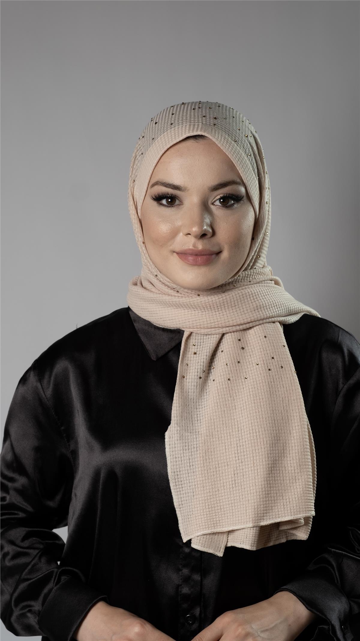 Bej Pratik Hazır Geçmeli Tesettür Şal Örme Kumaş Taş Desenli - Hürrem Bone 2118T_12