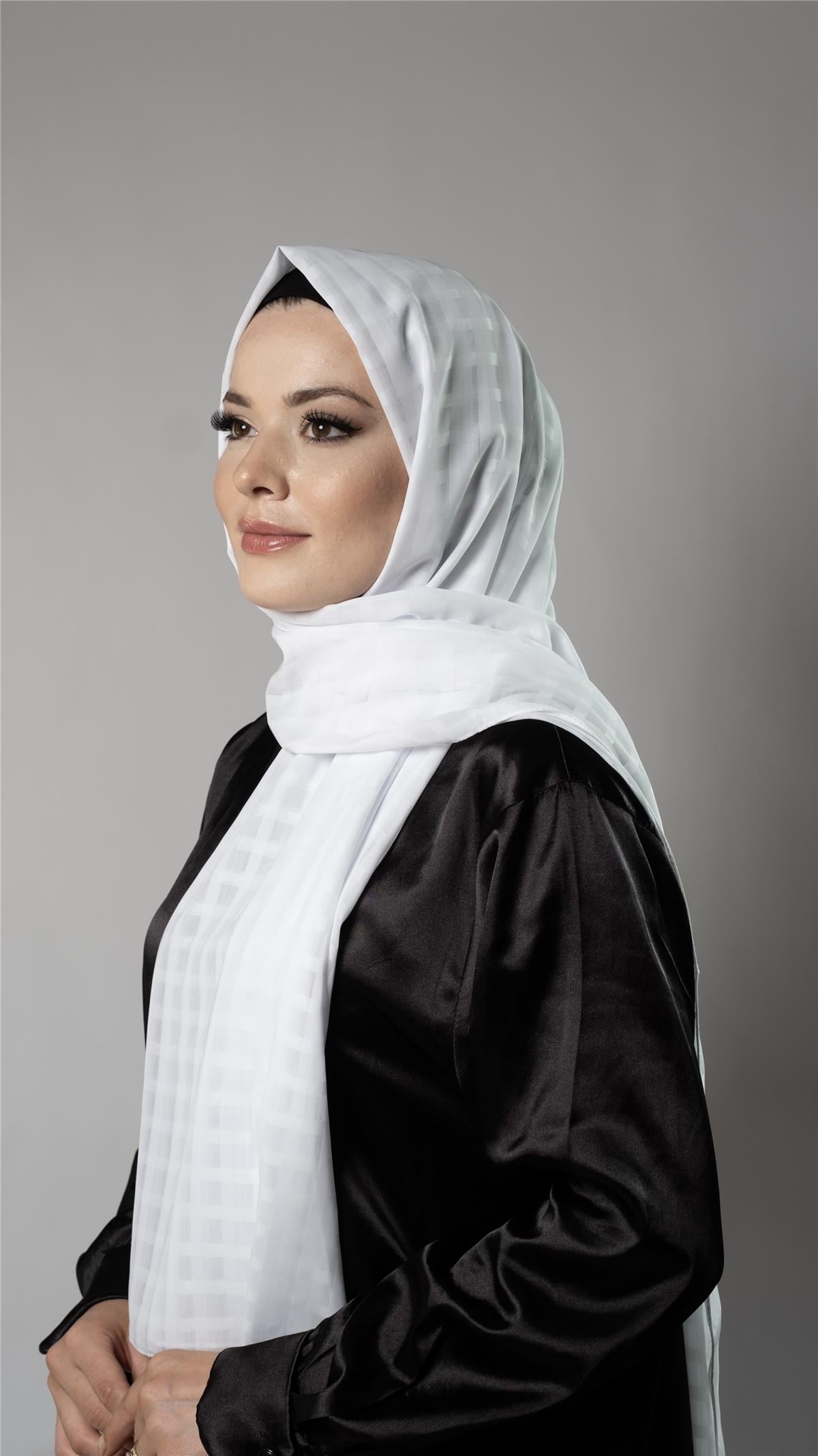 Beyaz Desenli Şal Şifon Kumaş Kareli Çizgili - Hürrem Bone 202107_42