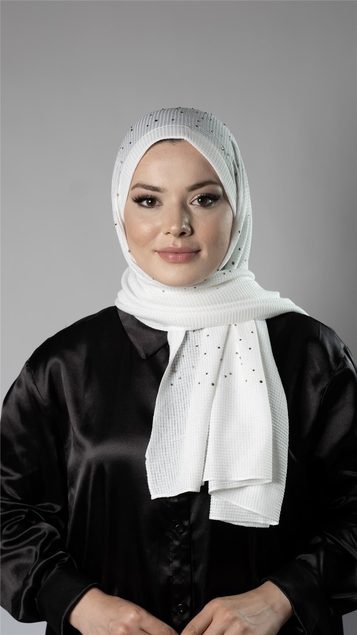 Beyaz Pratik Hazır Geçmeli Tesettür Şal Örme Kumaş Taş Desenli - Hürrem Bone 2118T_42