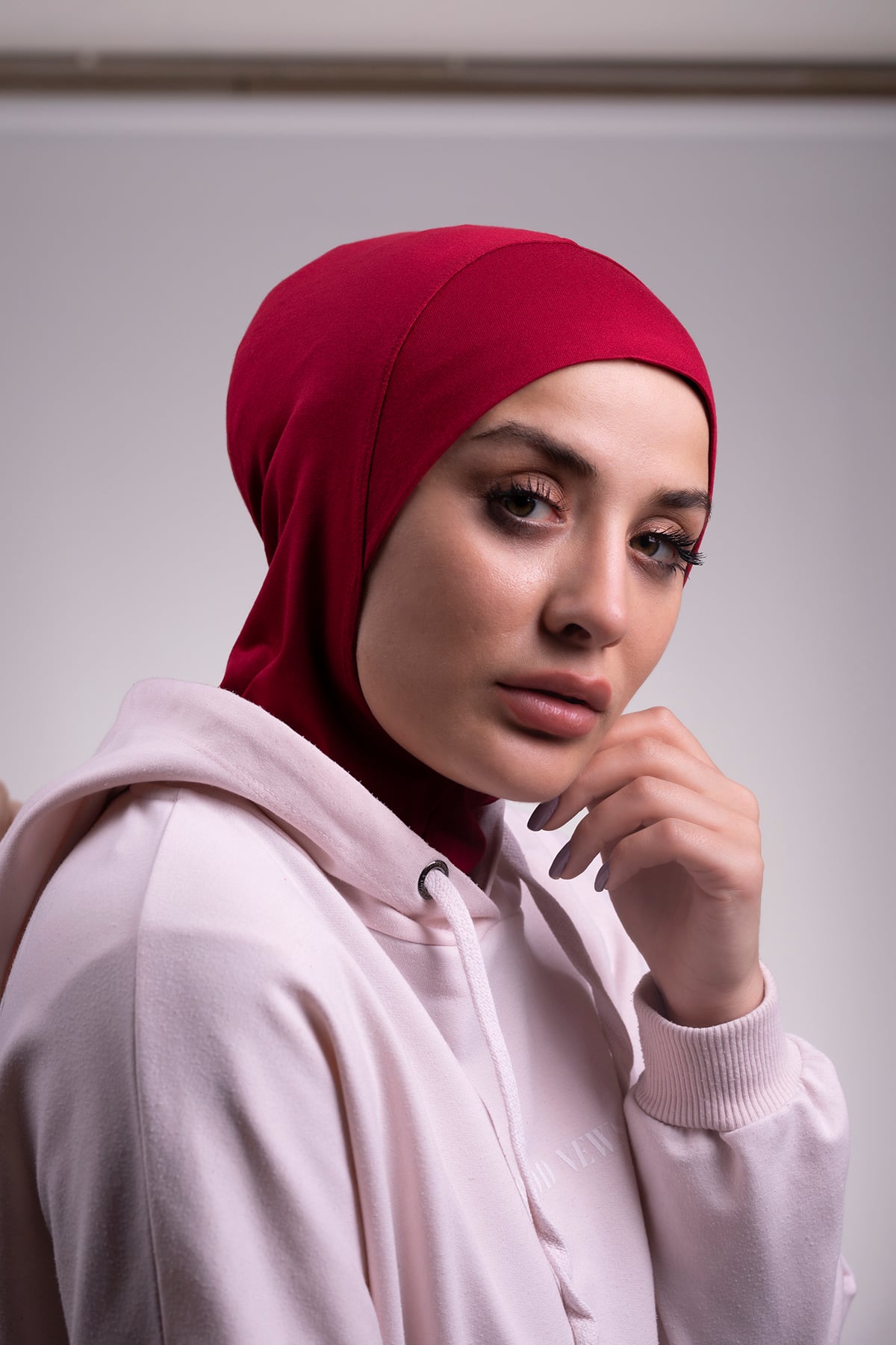 Bordo Pratik Hazır Geçmeli Bone Viskon Kumaş Hijab Spor - Hürrem 2106