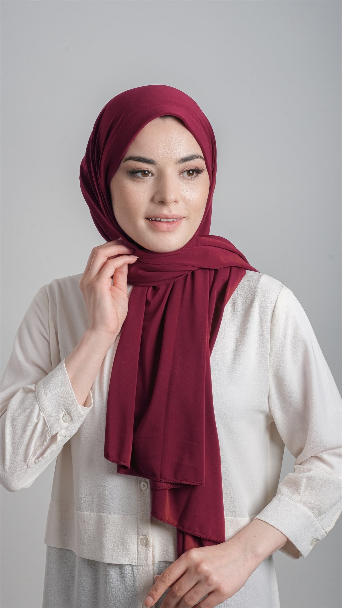 Bordo Pratik Hazır Geçmeli Eşarp Sandy Kumaş Sade - Hürrem Bone 1817_16