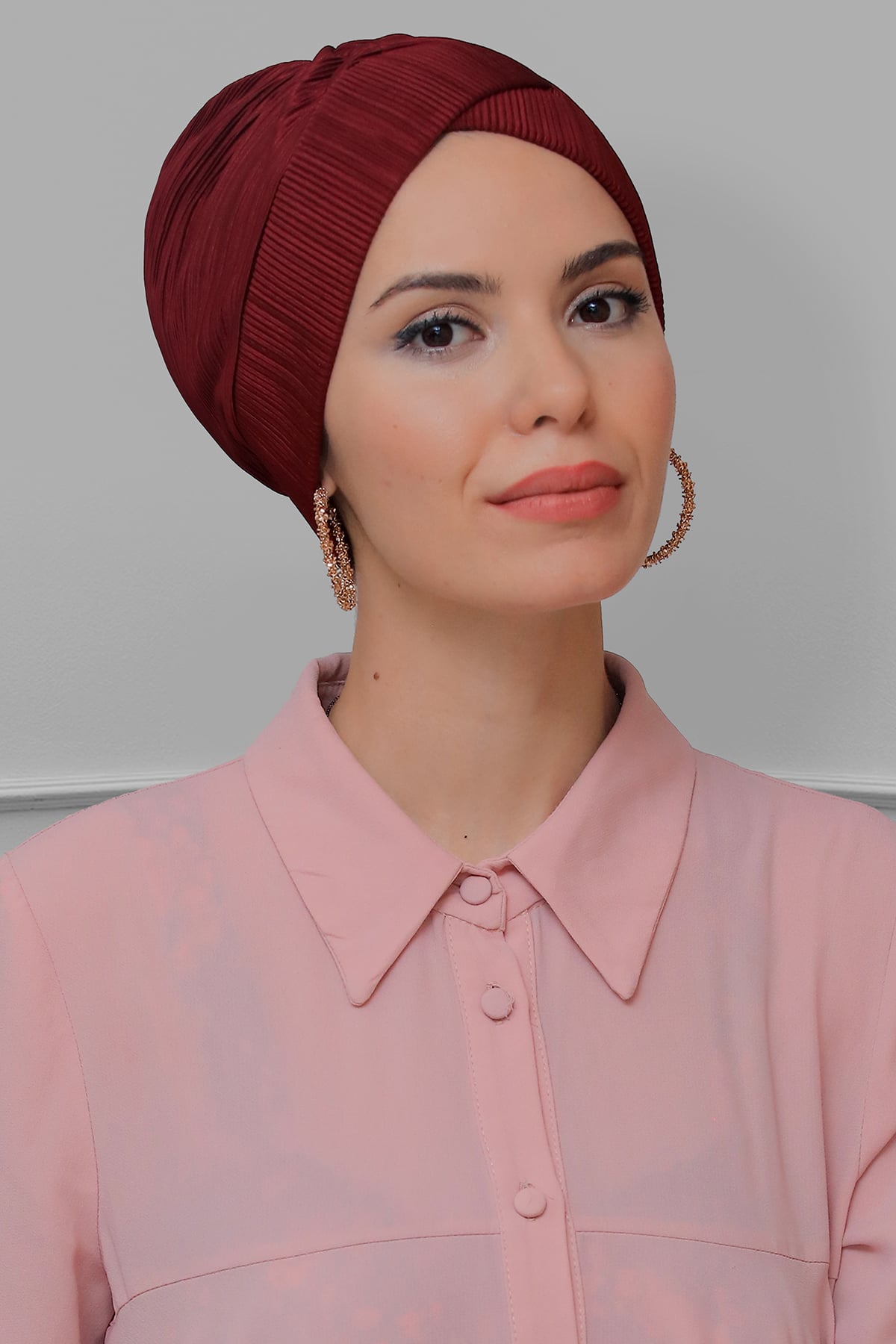 Bordo Pratik Hazır Geçmeli Tesettür Bone Fukuro Piliseli (Pliseli) Çapraz Büzgülü - Hürrem 1822