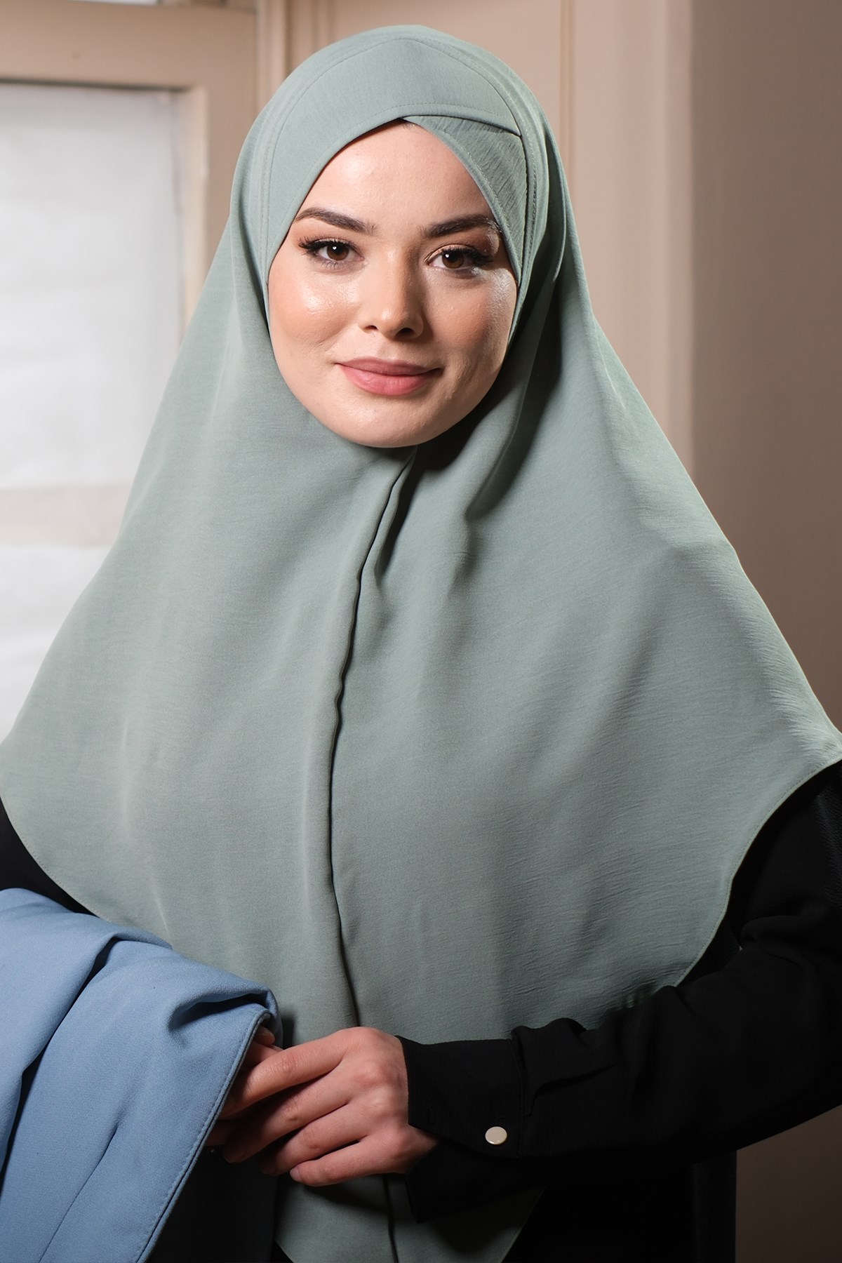 Çağla Yeşili Pratik Hazır Geçmeli Tesettür Eşarp Aerobin Kumaş  Çapraz Hijab - Hürrem Bone 2307_32