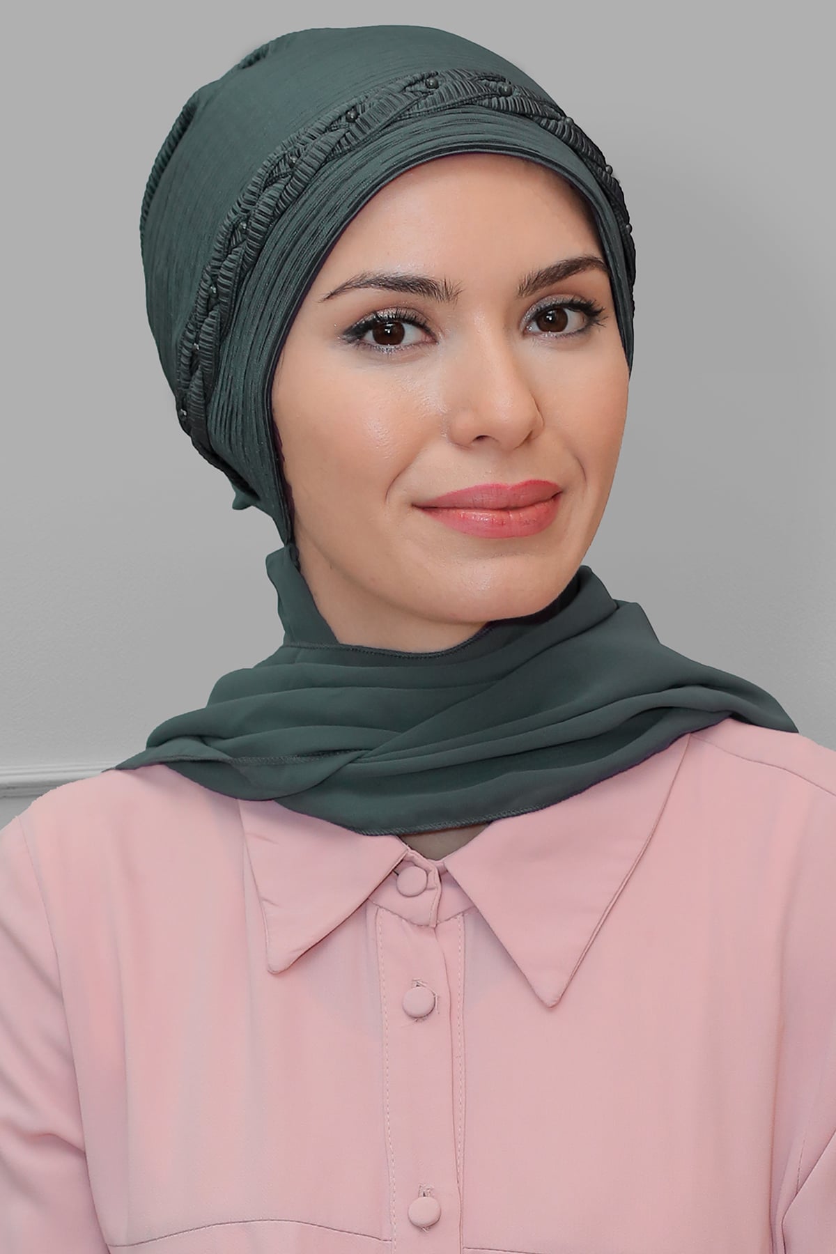 Füme Pratik Hazır Geçmeli Tesettür Bone Fukuro Piliseli (Pliseli) Örgülü - Şifon Atkılı - Hürrem 1825A