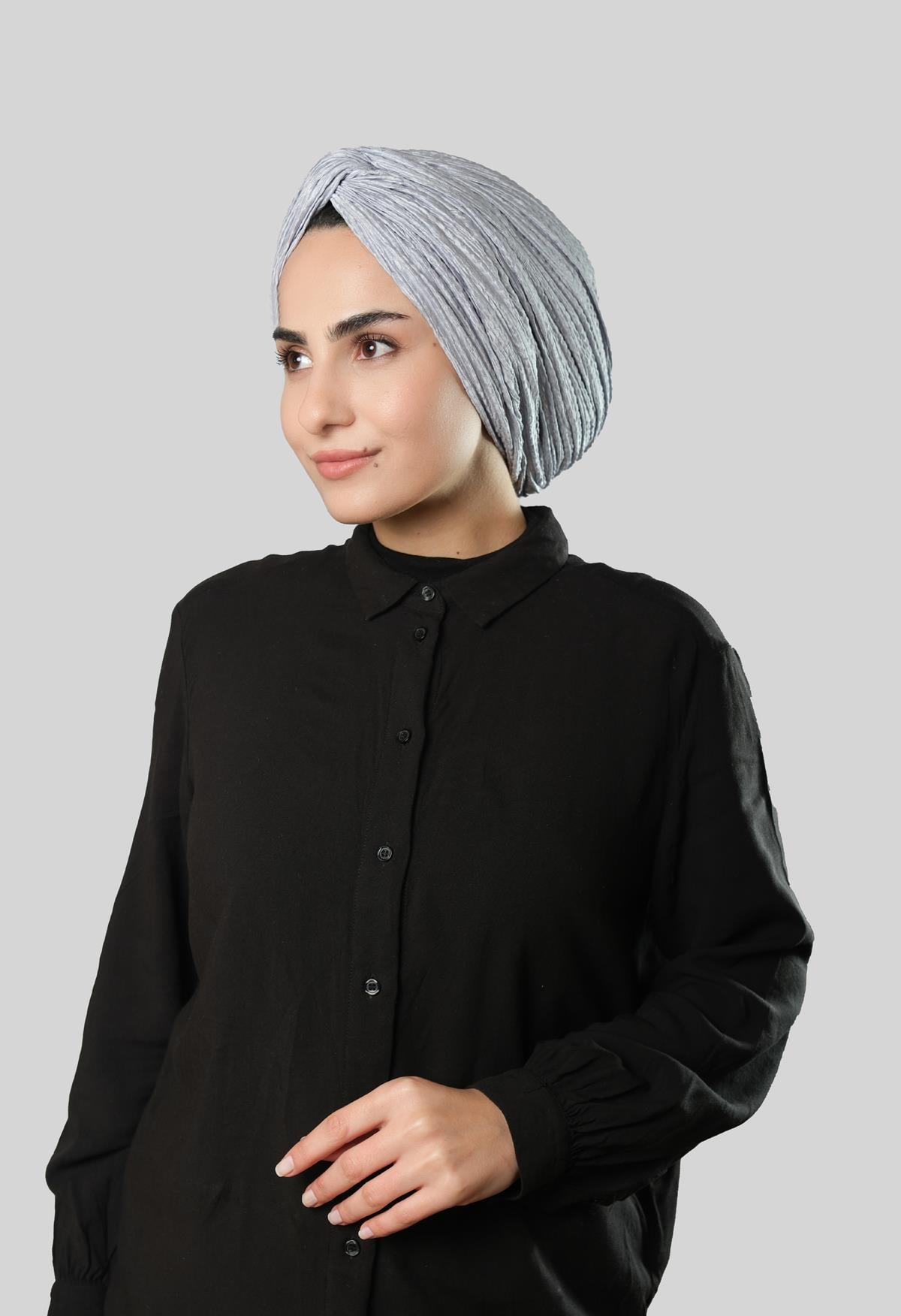 Gri Çapraz Büzgülü Piliseli Tesettür Bone Fukuro Kendinden Desenli - Hürrem Bone 2316_15