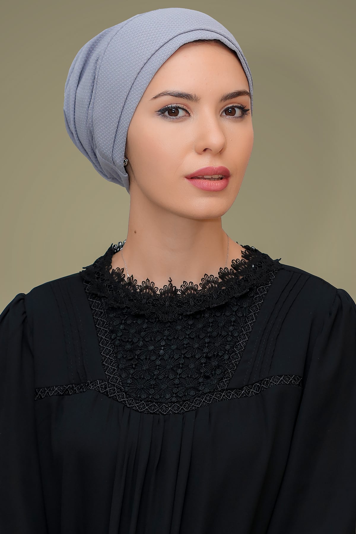 Gri Pratik Hazır Geçmeli Tesettür Bone Petekli Mevsimlik Sade - Hürrem 1861