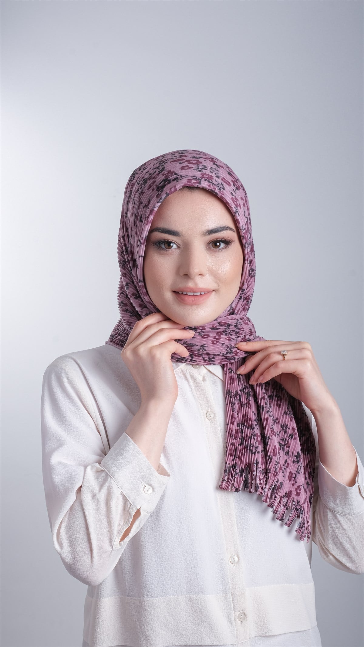 Gül Kurusu Pratik Hazır Geçmeli Tesettür Eşarp Kesik Elyaf Piliseli Çiçek Desenli - Hürrem Bone 1818D7_18