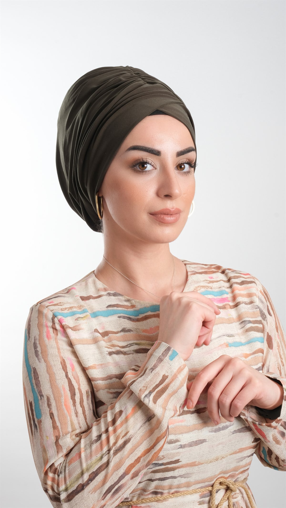 Haki Pratik Hazır Geçmeli Tesettür Bone Sandy Kumaş Büzgülü - Hürrem Bone 2114_09
