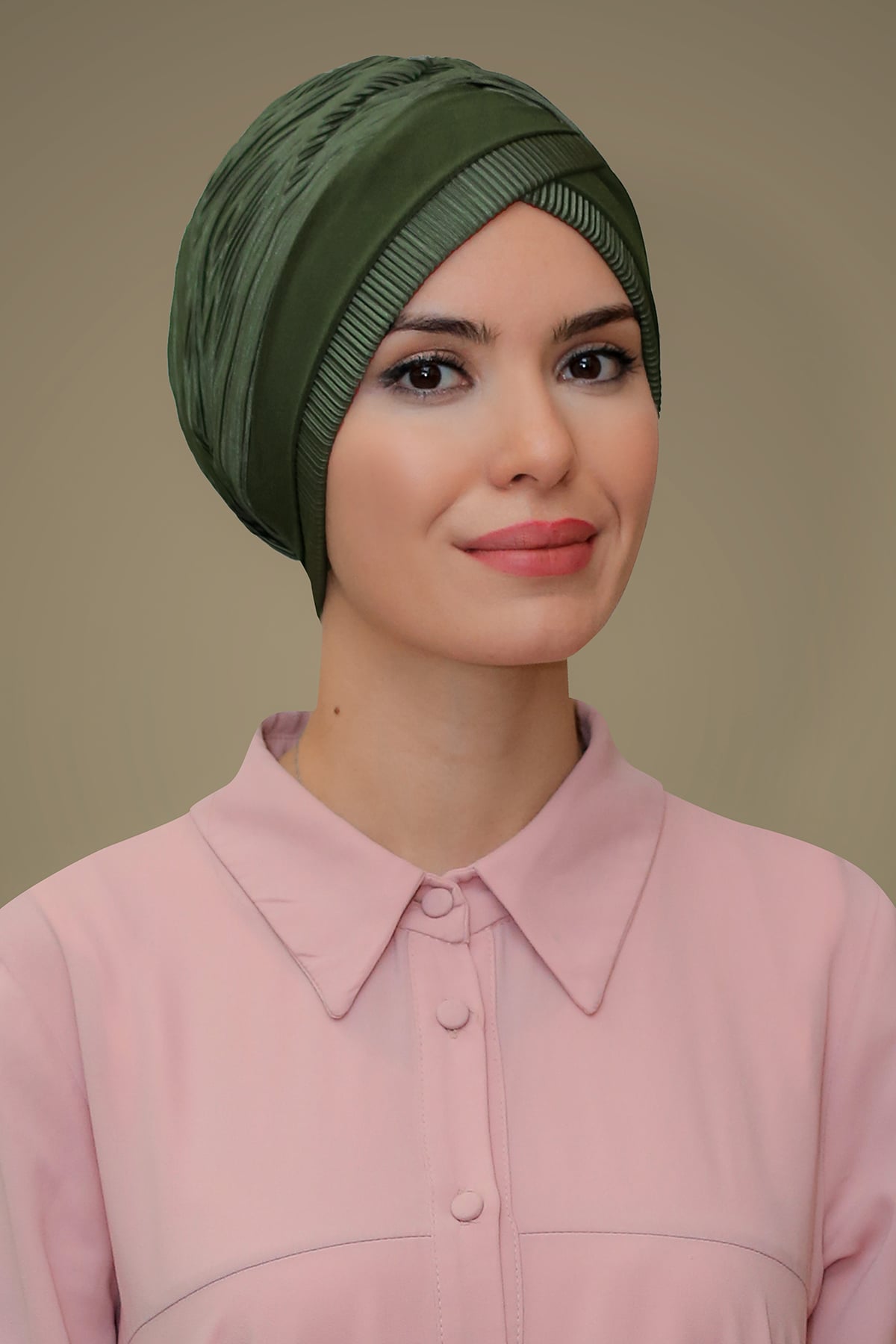 Haki Pratik Hazır Geçmeli Tesettür Bone Fukuro Piliseli (Pliseli) Tek Bantlı Çapraz Büzgülü - Hürrem 1821