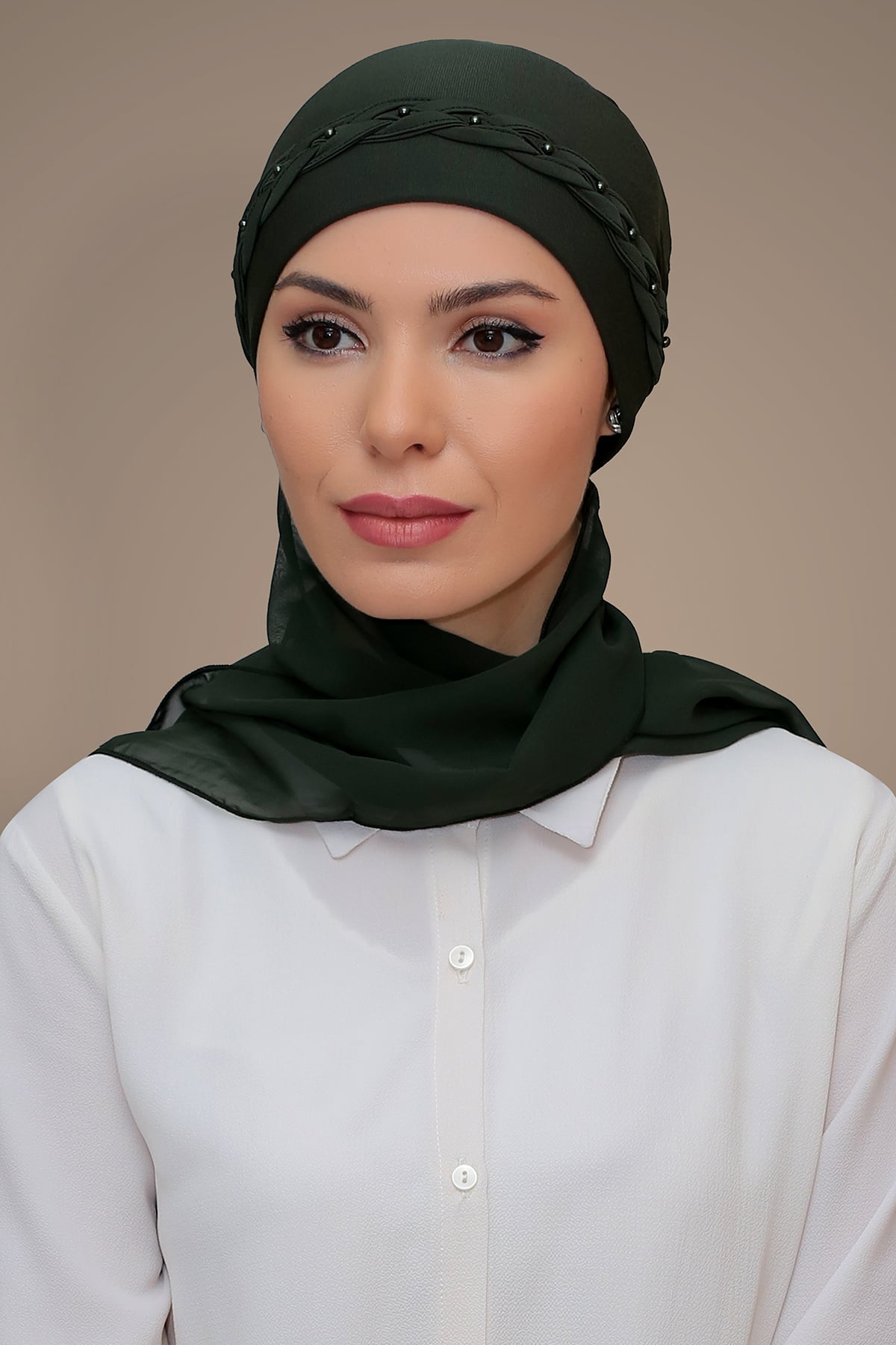 Haki Pratik Hazır Geçmeli Tesettür Bone Sandy Kumaş Örgülü Güllü - Şifon Atkılı - Hürrem 1203A